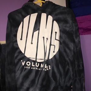 Volumes band pull over hoodie